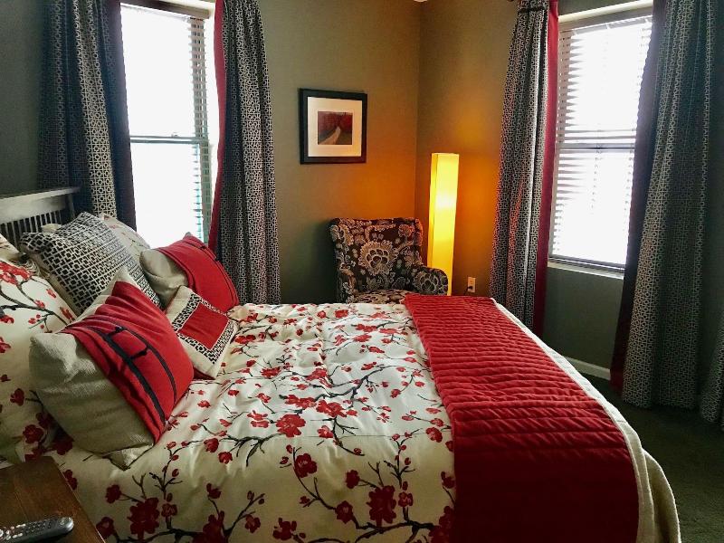 Ophelias Restaurant & Inn image