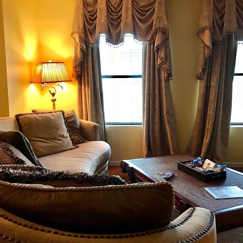 Ophelias Restaurant & Inn image