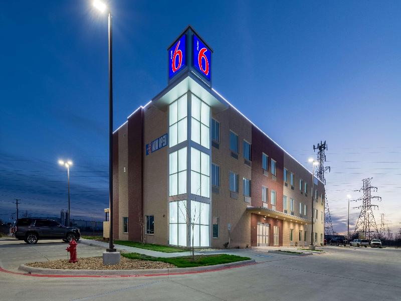 Motel 6 Fort Worth, TX - Fort Worth Saginaw image