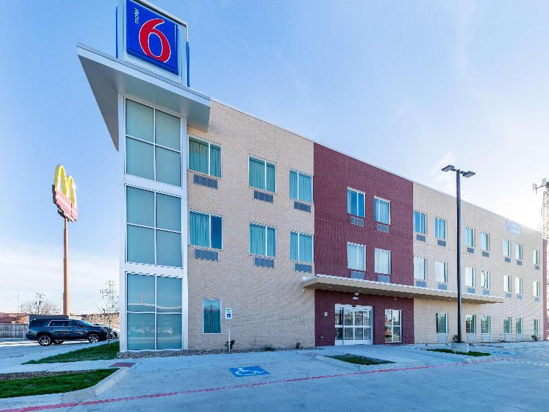Motel 6 Fort Worth, TX - Fort Worth Saginaw image