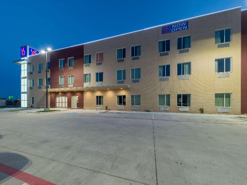 Motel 6 Fort Worth, TX - Fort Worth Saginaw image