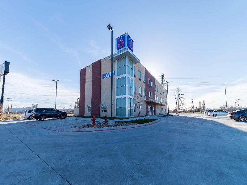 Motel 6 Fort Worth, TX - Fort Worth Saginaw image