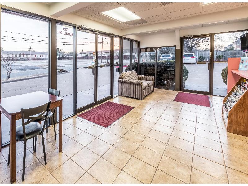 Motel 6-Arlington, TX - UTA GA image