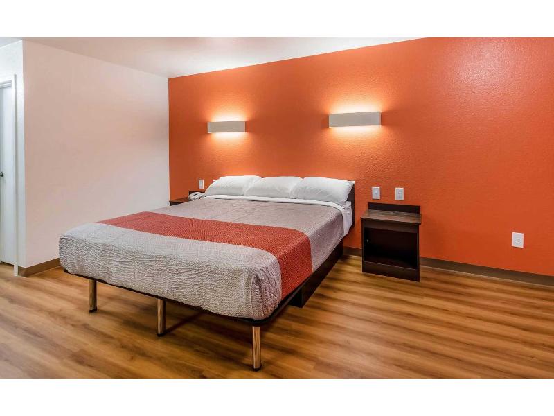 Motel 6-Arlington, TX - UTA GA image