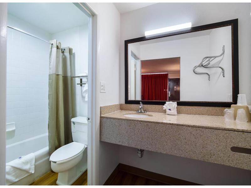 Motel 6-Arlington, TX - UTA GA image