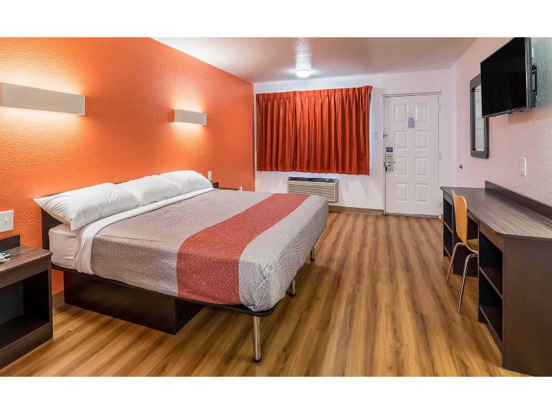 Motel 6-Arlington, TX - UTA GA image