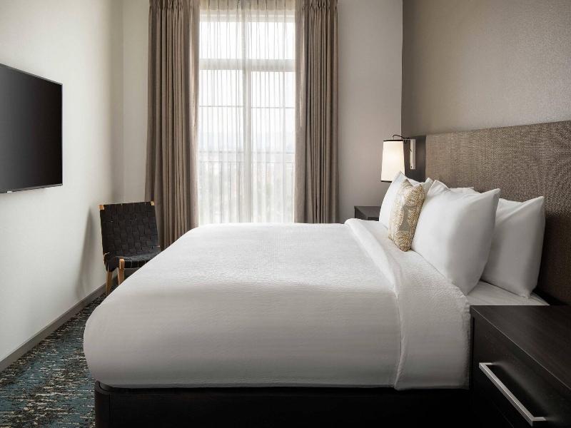 Residence Inn By Marriott Los Angeles Glendale image