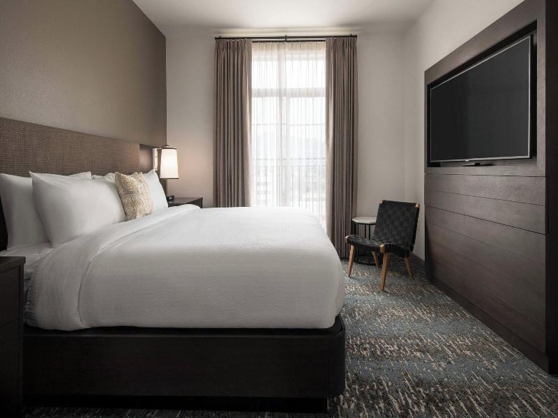 Residence Inn By Marriott Los Angeles Glendale image