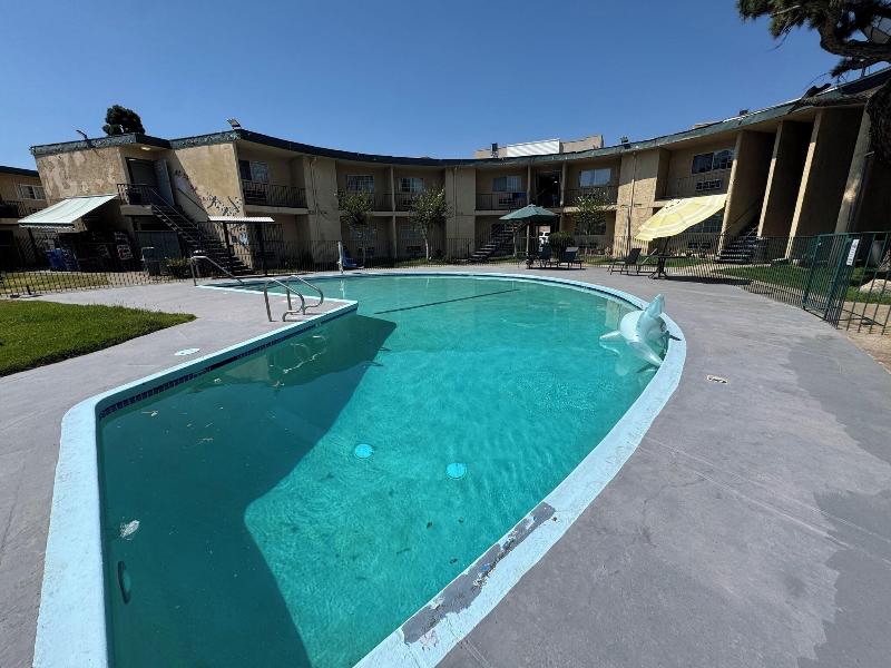 Hometown Inns North Hills image