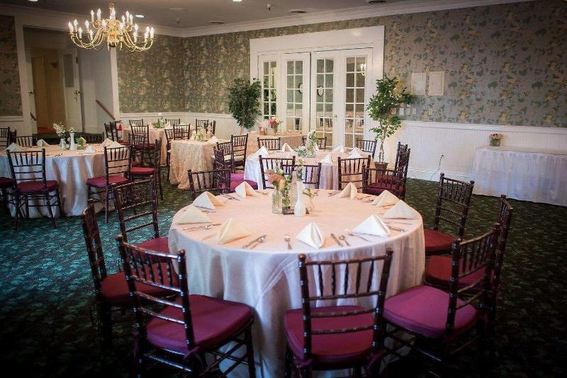 Green Park Inn image