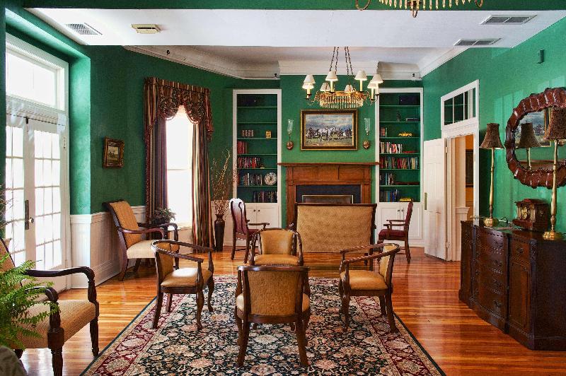 Green Park Inn image