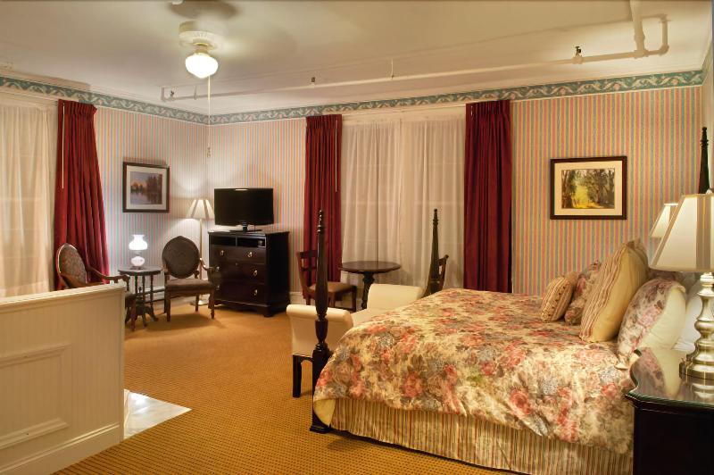 Green Park Inn image