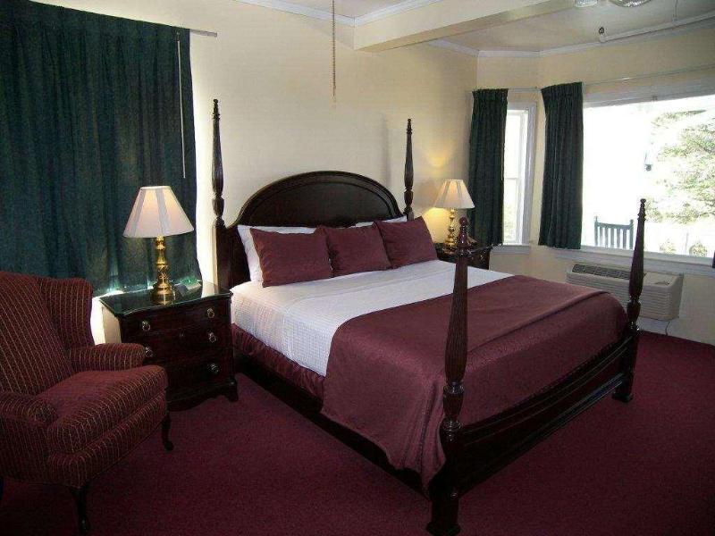 Green Park Inn image