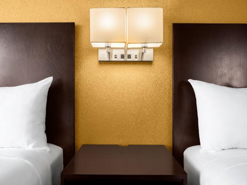 Harrah's Cherokee Valley River Hotel image
