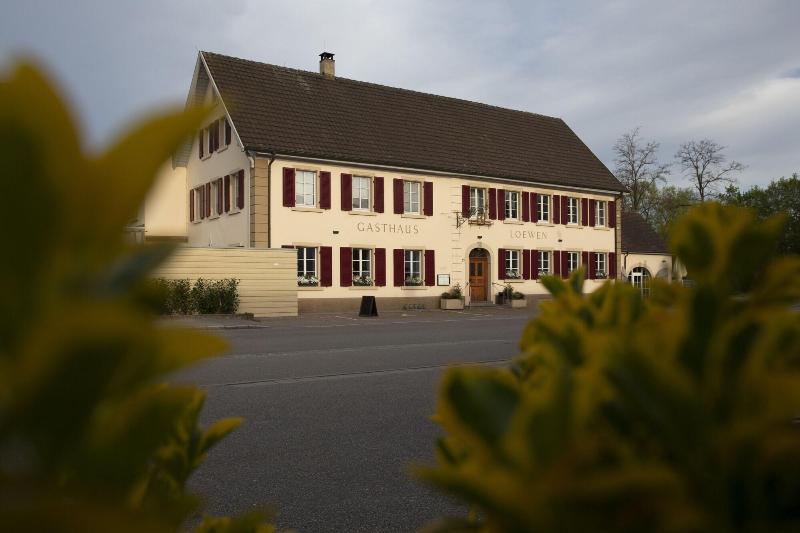 Gasthaus und Hotel zum Löwen image