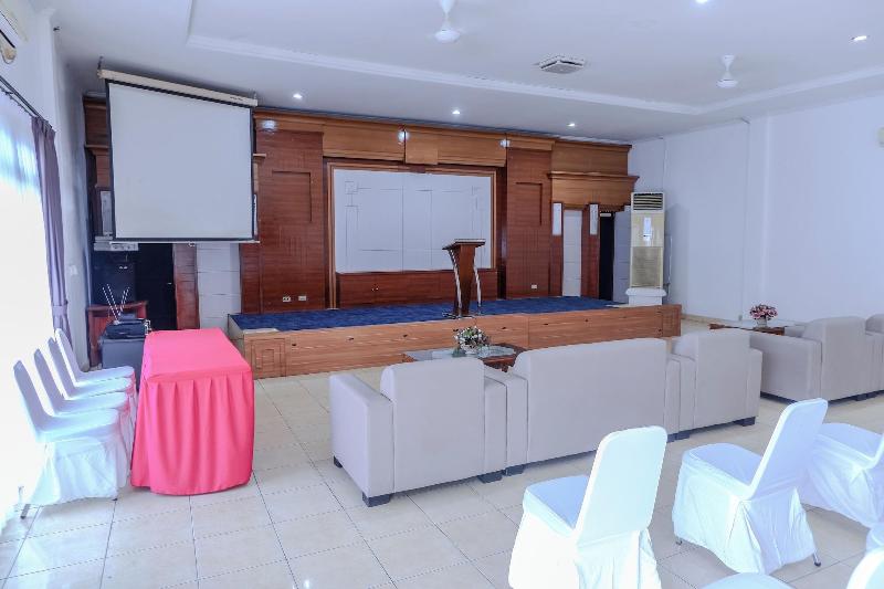 Hotel Hakmaz Taba Syariah Lubuk Linggau image