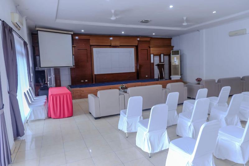 Hotel Hakmaz Taba Syariah Lubuk Linggau image
