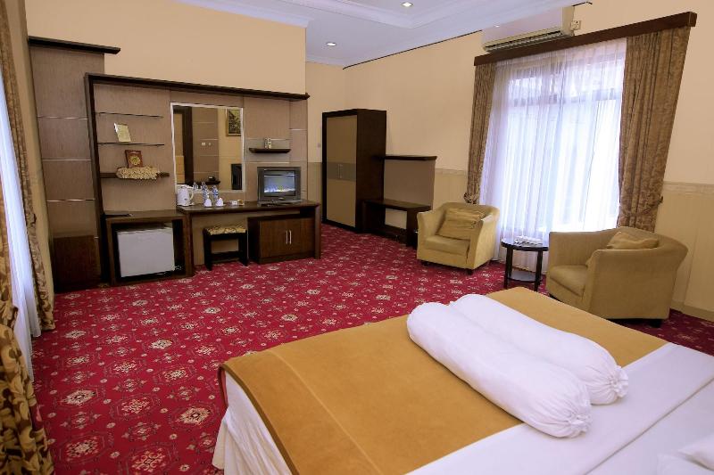 Hotel Hakmaz Taba Syariah Lubuk Linggau image