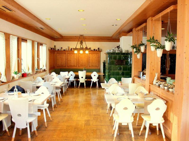 Kräuter Chalet image
