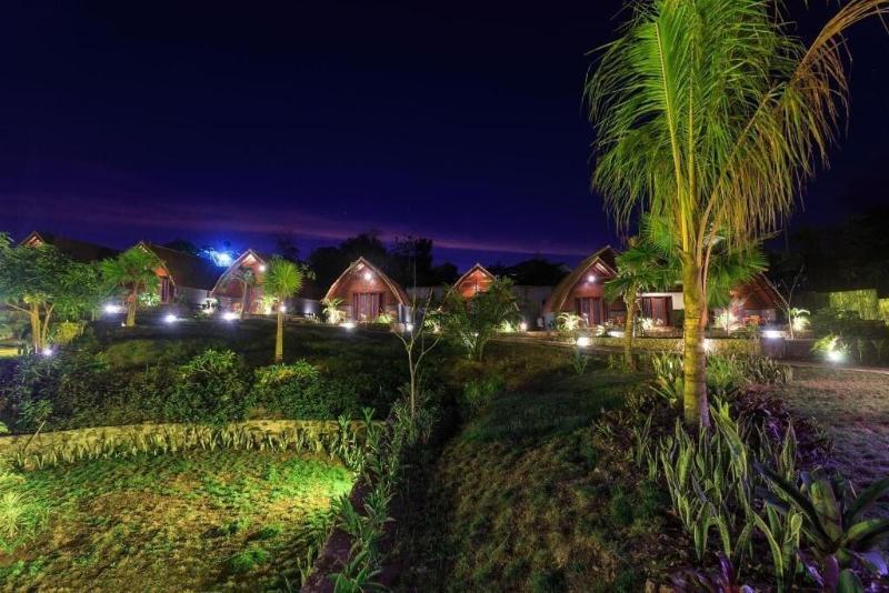 Tanjung Lima Villas Labuan Bajo image