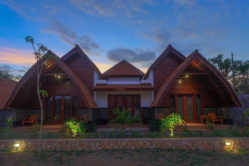 Tanjung Lima Villas Labuan Bajo image
