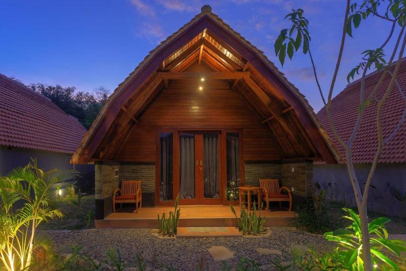 Tanjung Lima Villas Labuan Bajo image