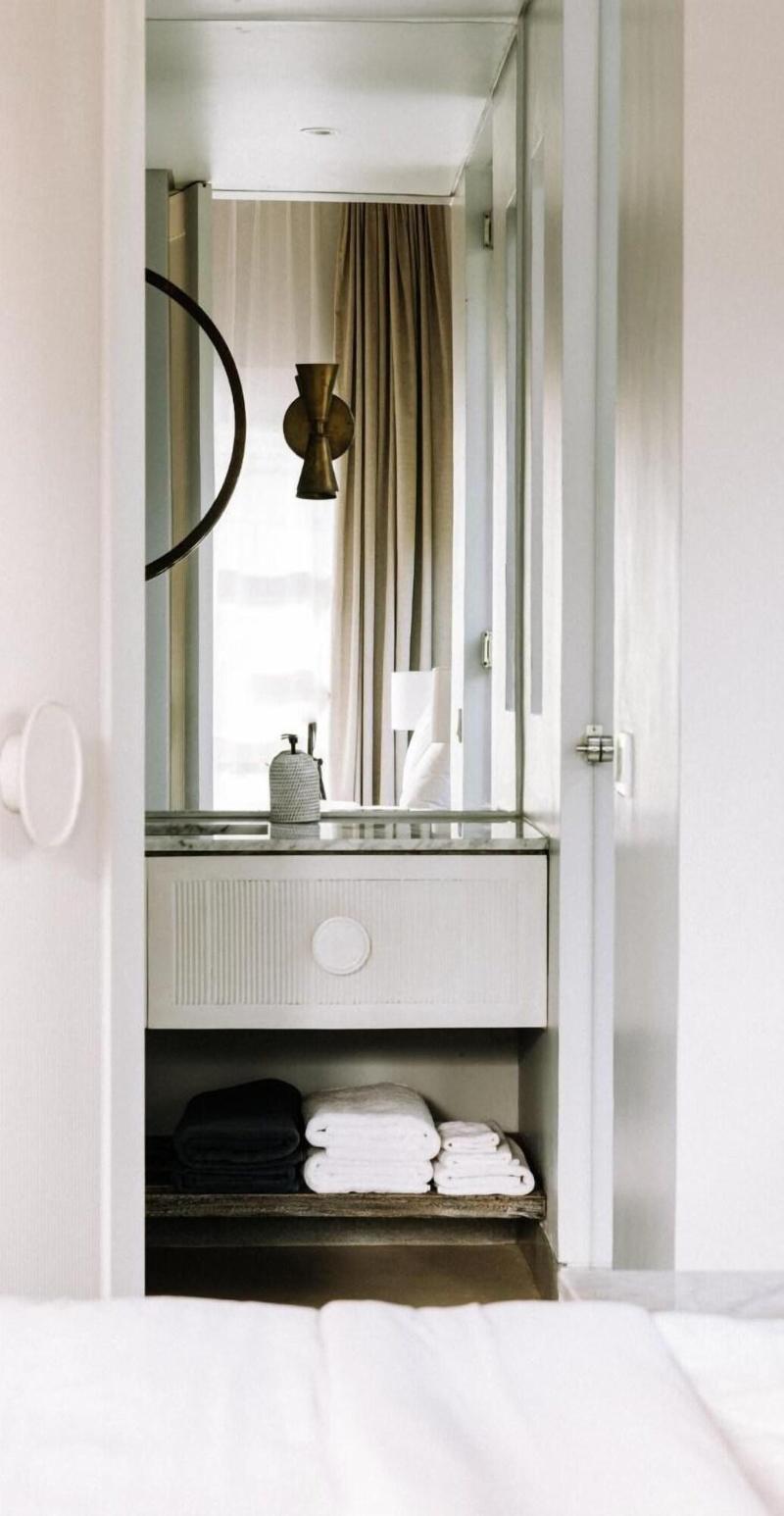 Meno House image