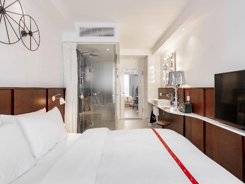 Ruby Lucy Hotel London by IHG image