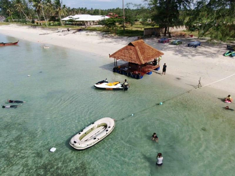Madu Tiga Beach & Resort image