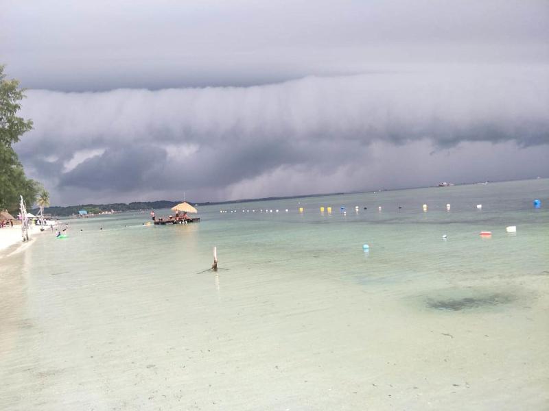 Madu Tiga Beach & Resort image