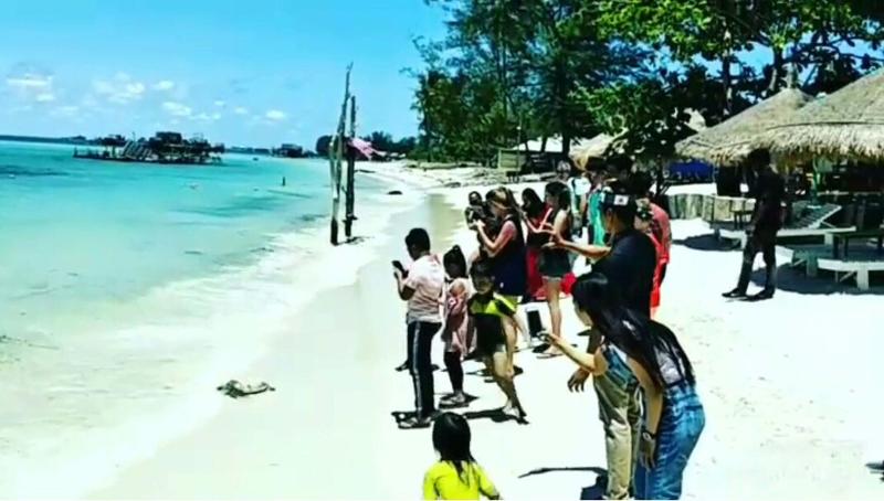 Madu Tiga Beach & Resort image