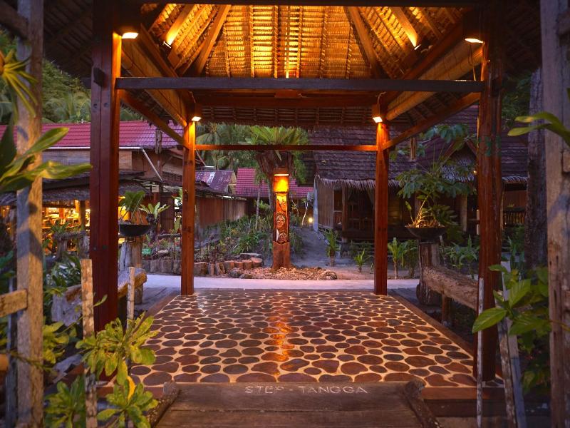 Raja Ampat Dive Lodge