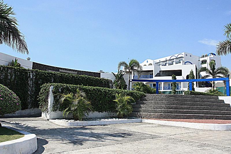 Thunderbird Resorts - Poro Point image