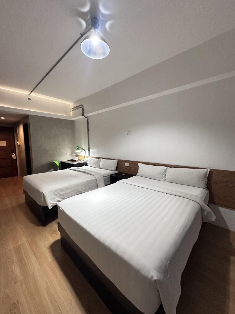 Travelbee Seaside Inn image