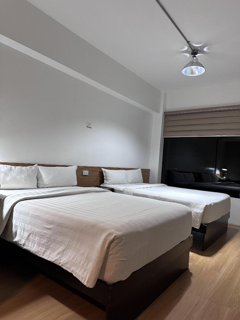 Travelbee Seaside Inn image