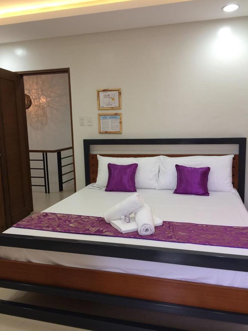 The Tavern Hotel image