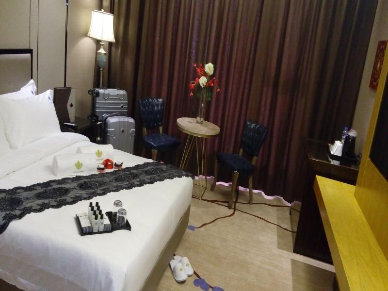Lotus Blu Hotel