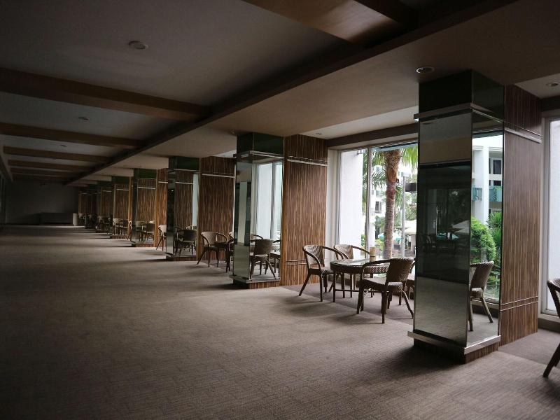 Garden Orchid Hotel image