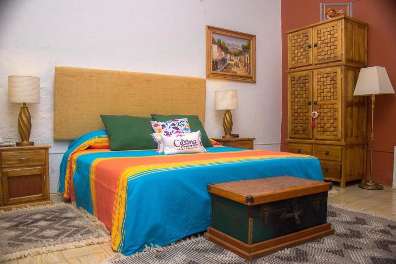 Casona Tlaquepaque Temazcal Y Spa image