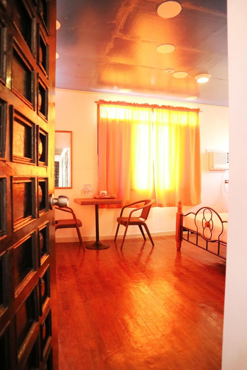 Isla Bonita Beach Resort image