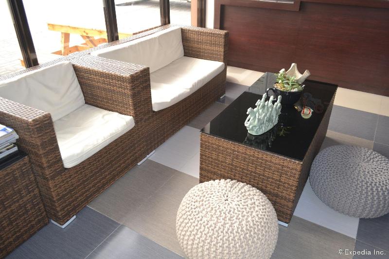 Pearl Suites image