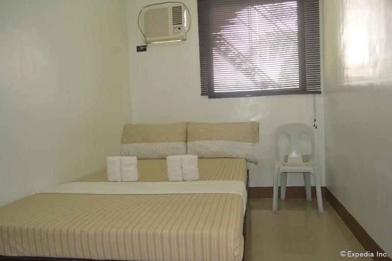 Pearl Suites image