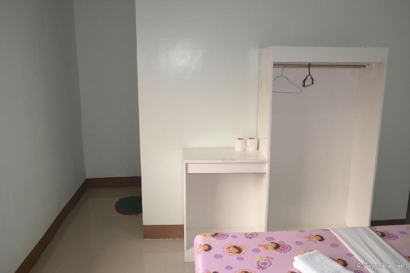 Pearl Suites image