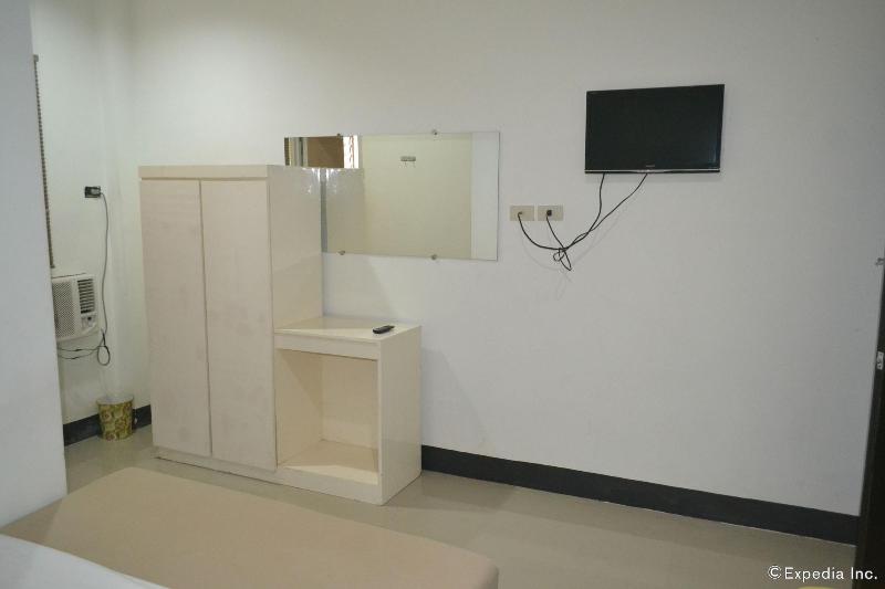 Pearl Suites image