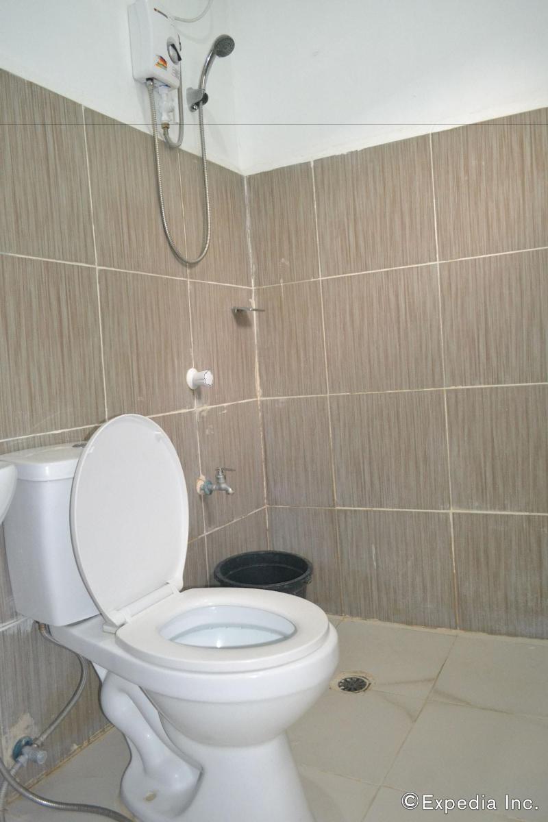 Pearl Suites image