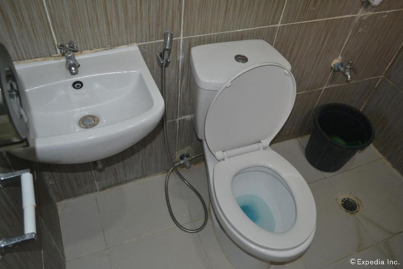 Pearl Suites image