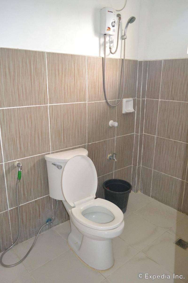 Pearl Suites image