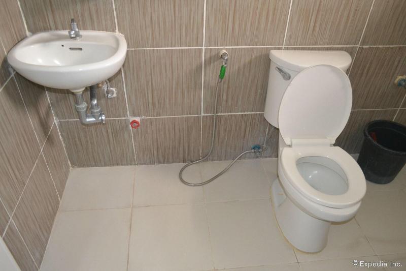 Pearl Suites image
