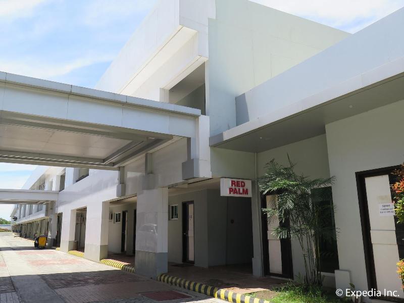 Lucky 9 Budget Hotel image