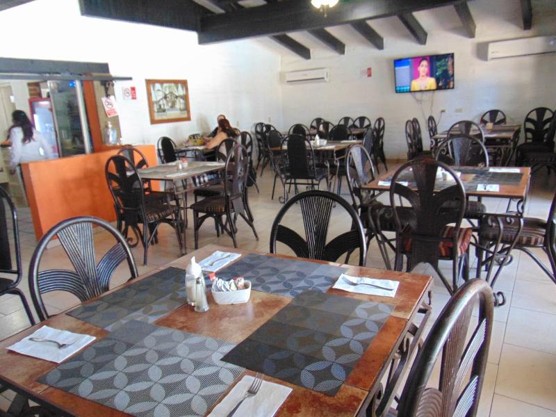 Hotel El Rancho image